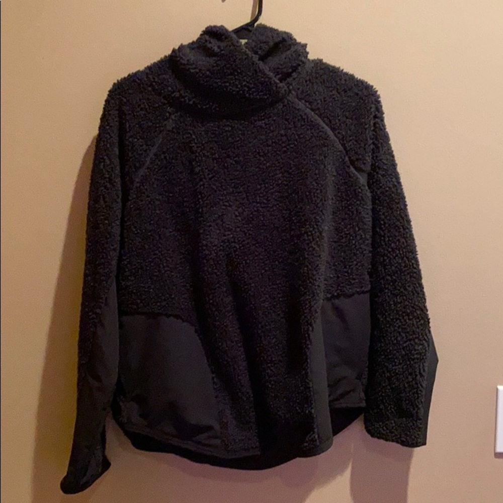 Medium Fuzzy Black Nike Sweatshirt